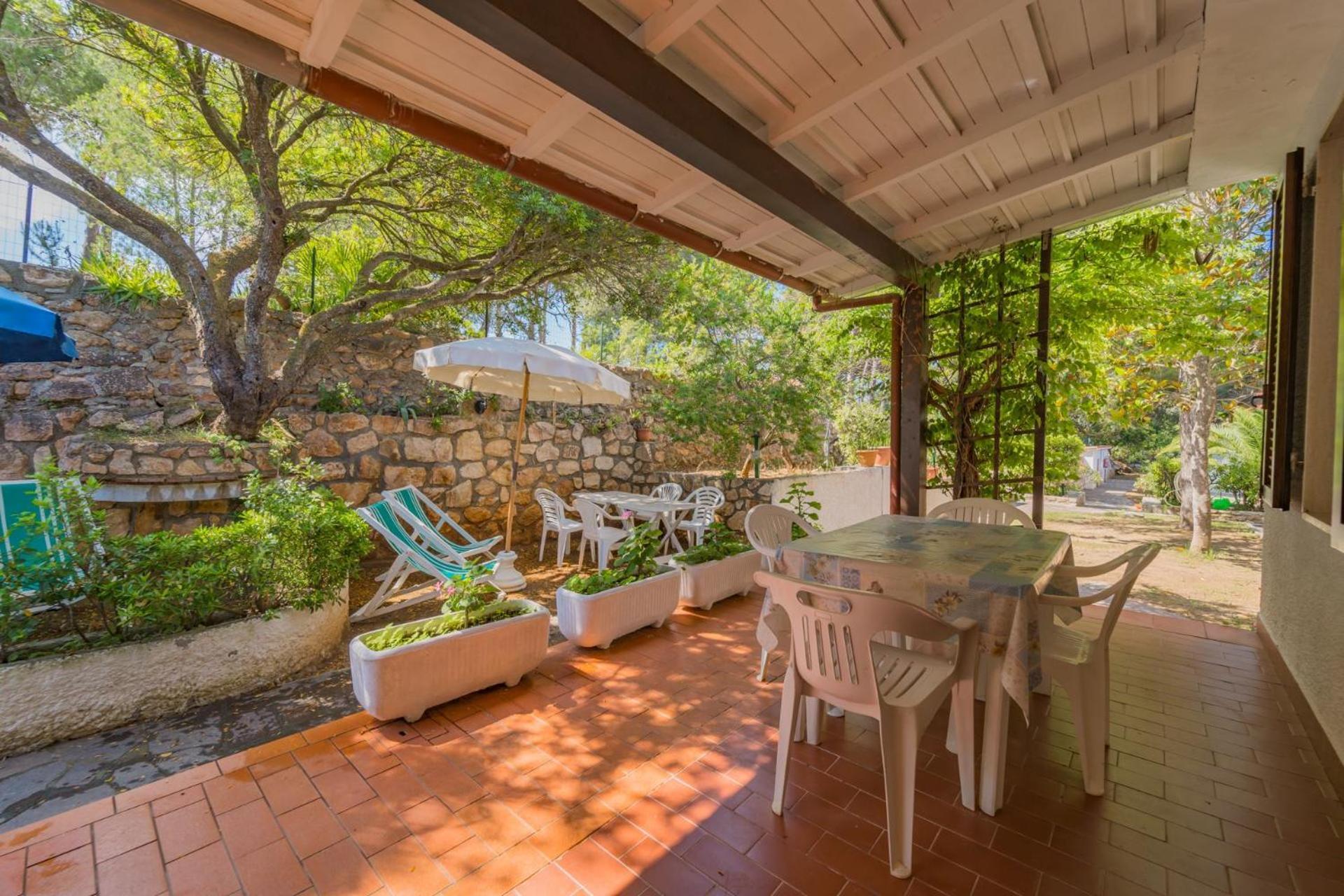 Residence Baia Delle Grazie Casa Morcone Номер фото